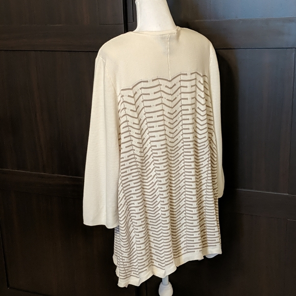 Catherines 3X Cardigan - Picture 3 of 6